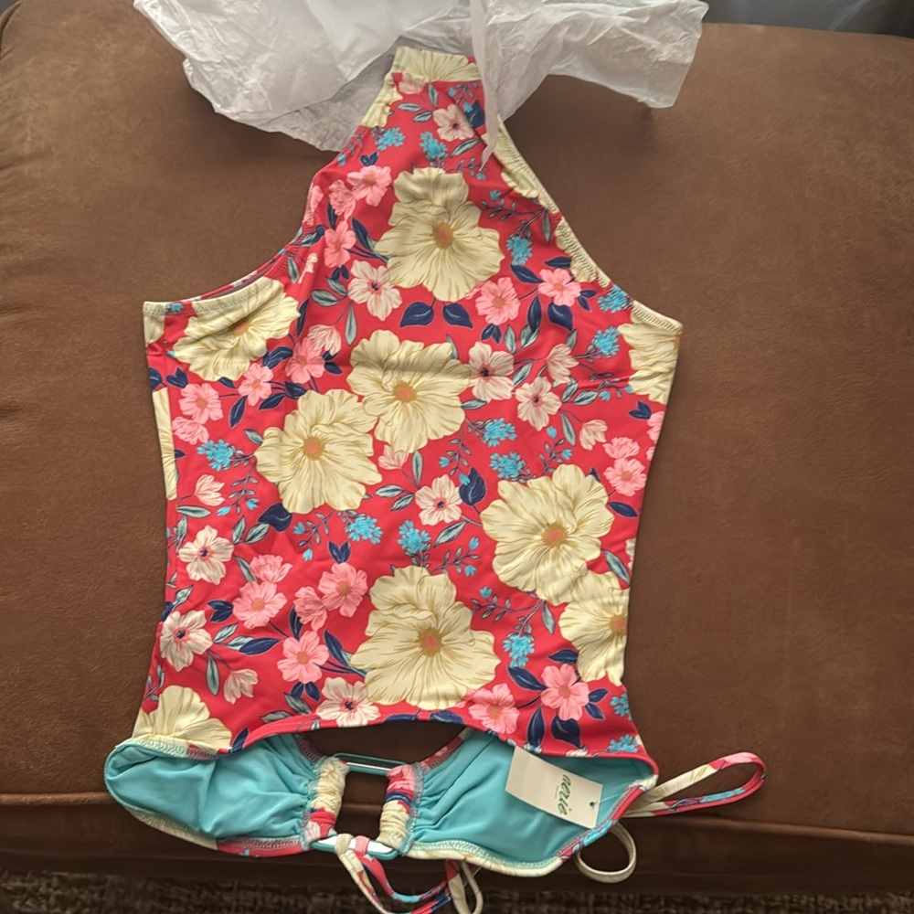 Aerie NWT  Swimsuit $60 - Picture 3 of 4
